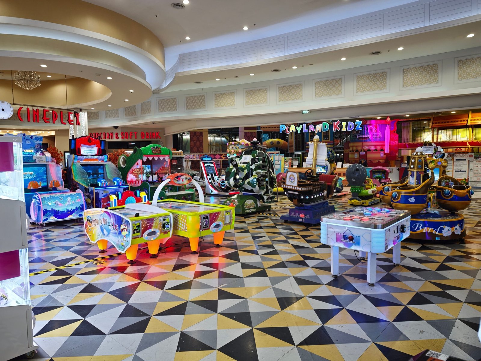 Machines de jeux Playtory Market Village